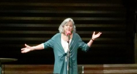 Storyteller Barbara McBride-Smith performing. Photo by Laura Nicolescu. 