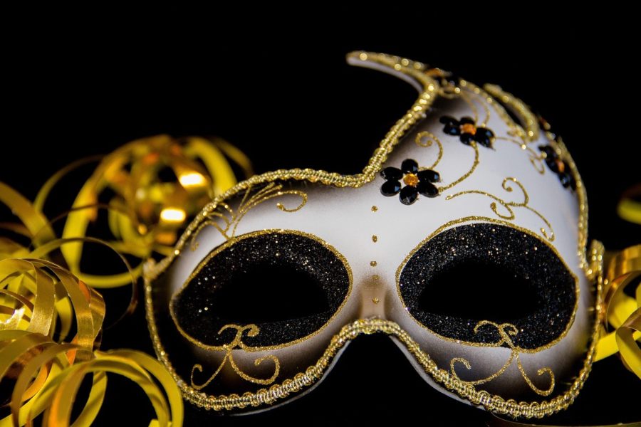 A+mask+for+prom%3B+this+years+theme+for+prom+is+masquerade